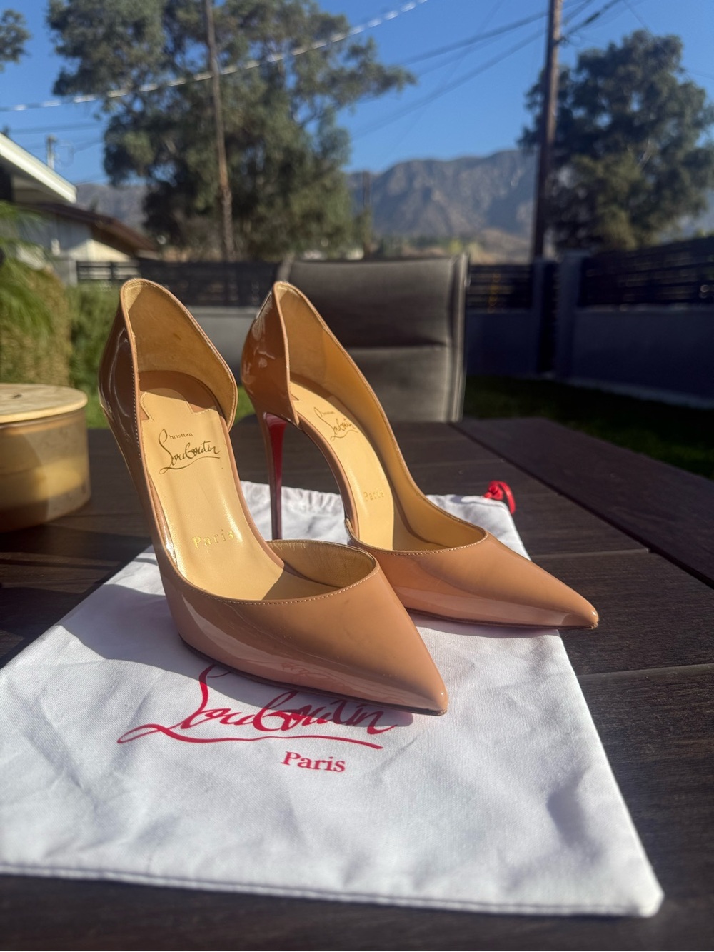 Christian Louboutin Iriza Nude Patent Leather Pumps – Size 39